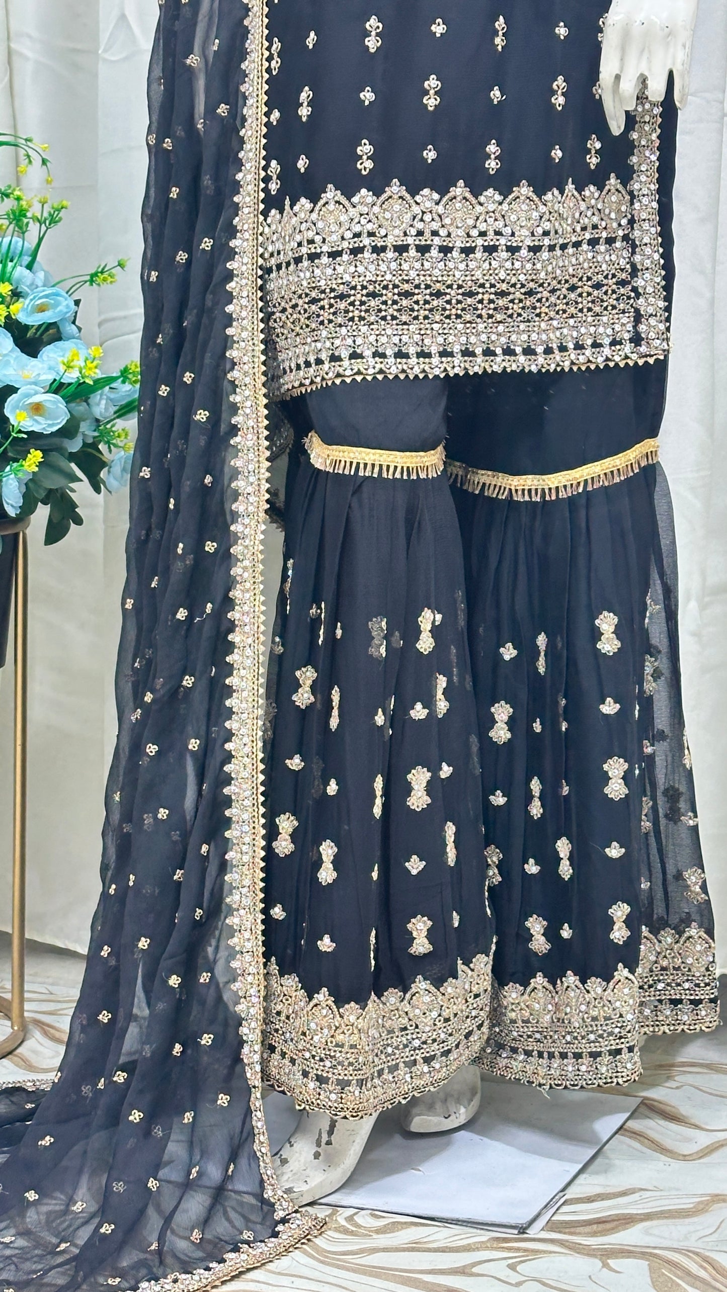 SG1464 Black