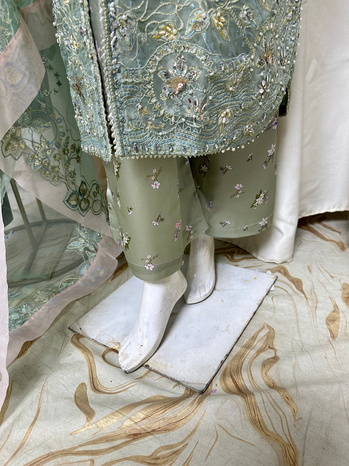 SJ3332 Organza Sage Green