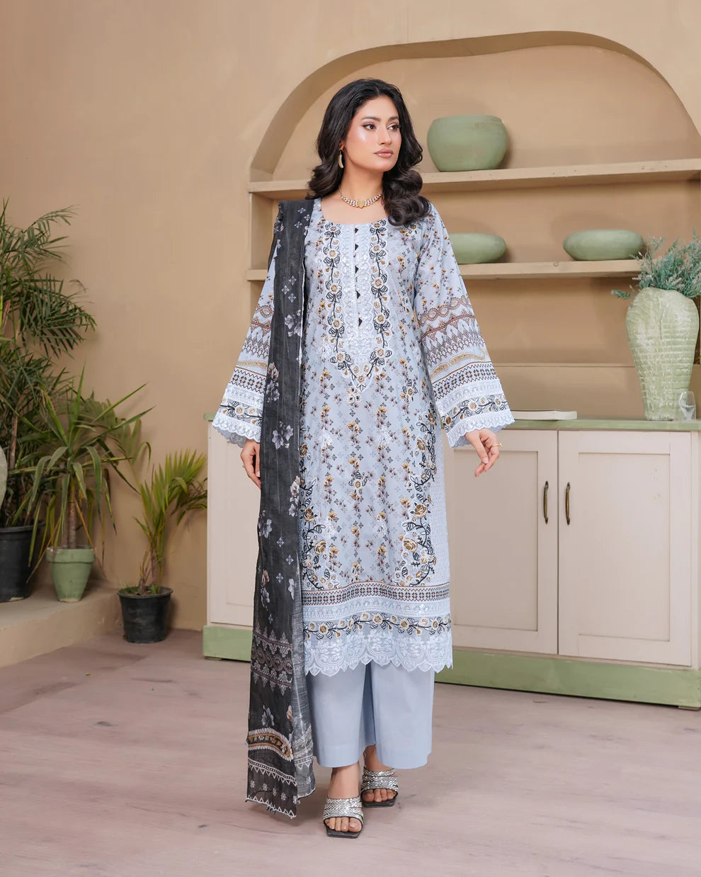 SG2401 Munira Noor vol Lawn Ice Blue