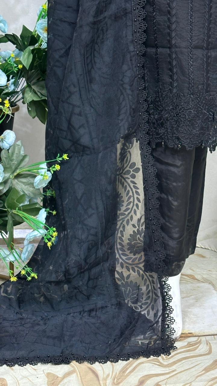 SG2573 Organza Black