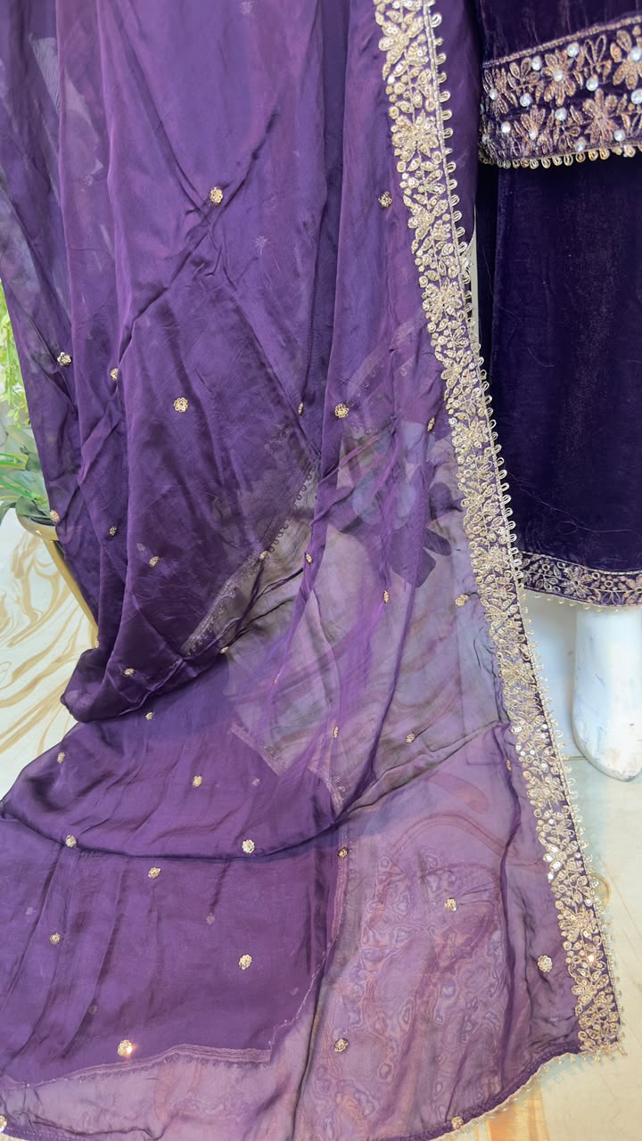 SG221 Velvet Purple