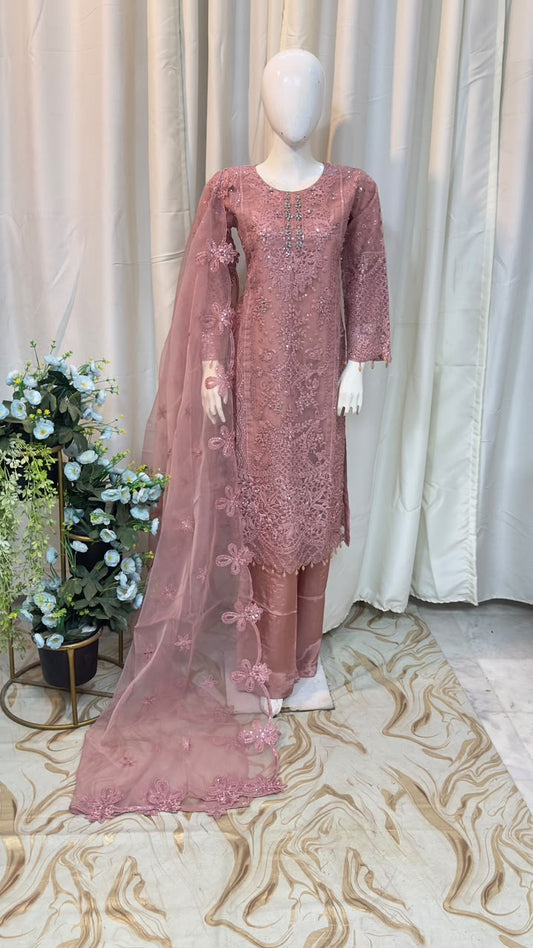 SG739 Organza Peach