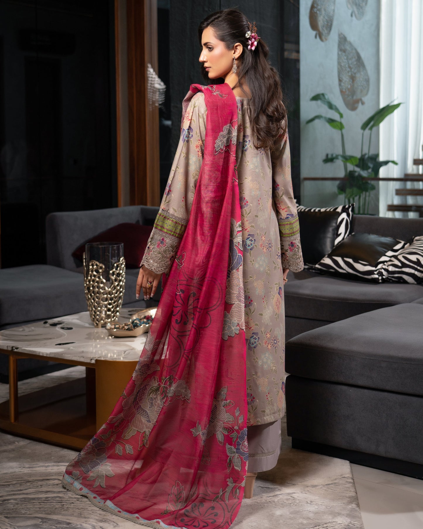 Munira Lawn Brown