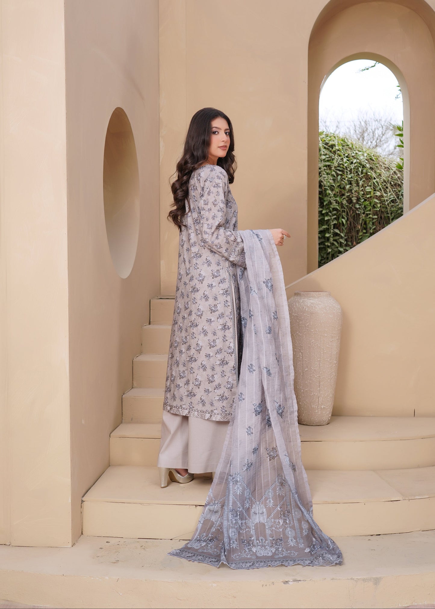SG2401  Munira Noor vol Lawn Dark Gray