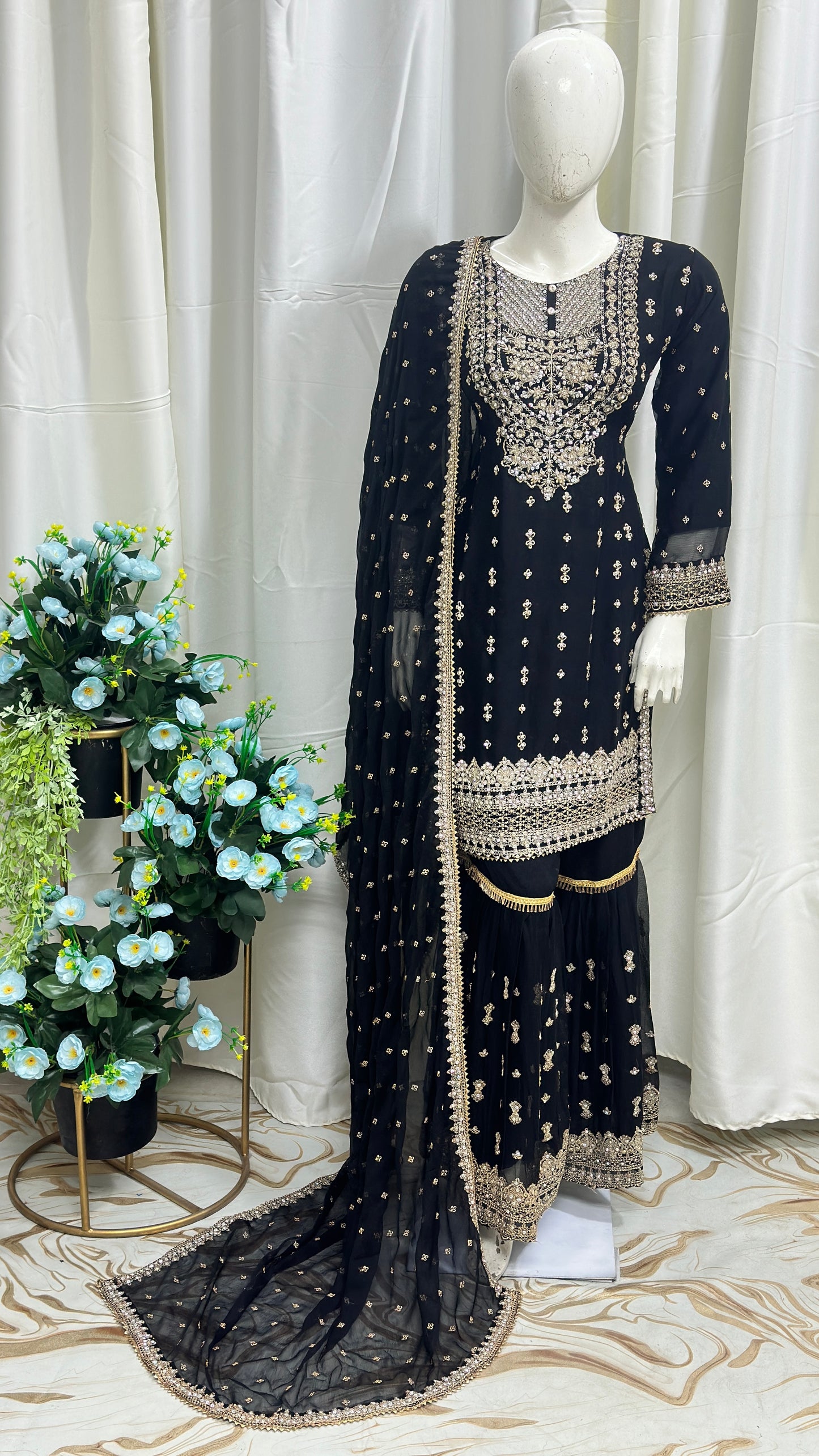 SG1464 Black