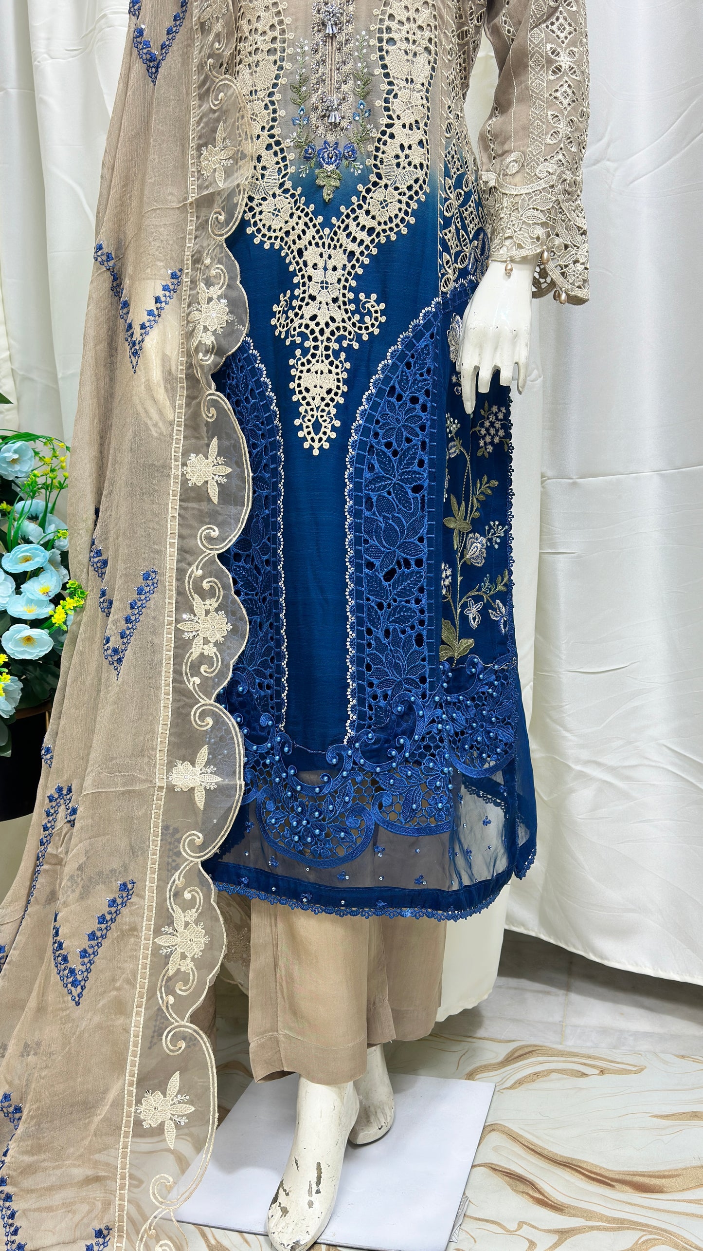 B1814 Tai&dai  Beige Blue
