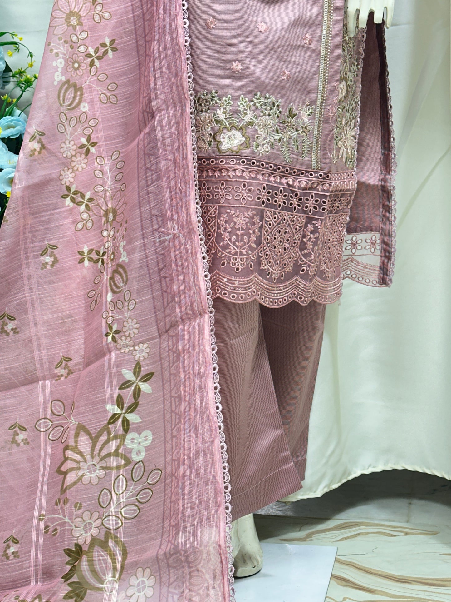 SG1160 Khaadi Rose Gold