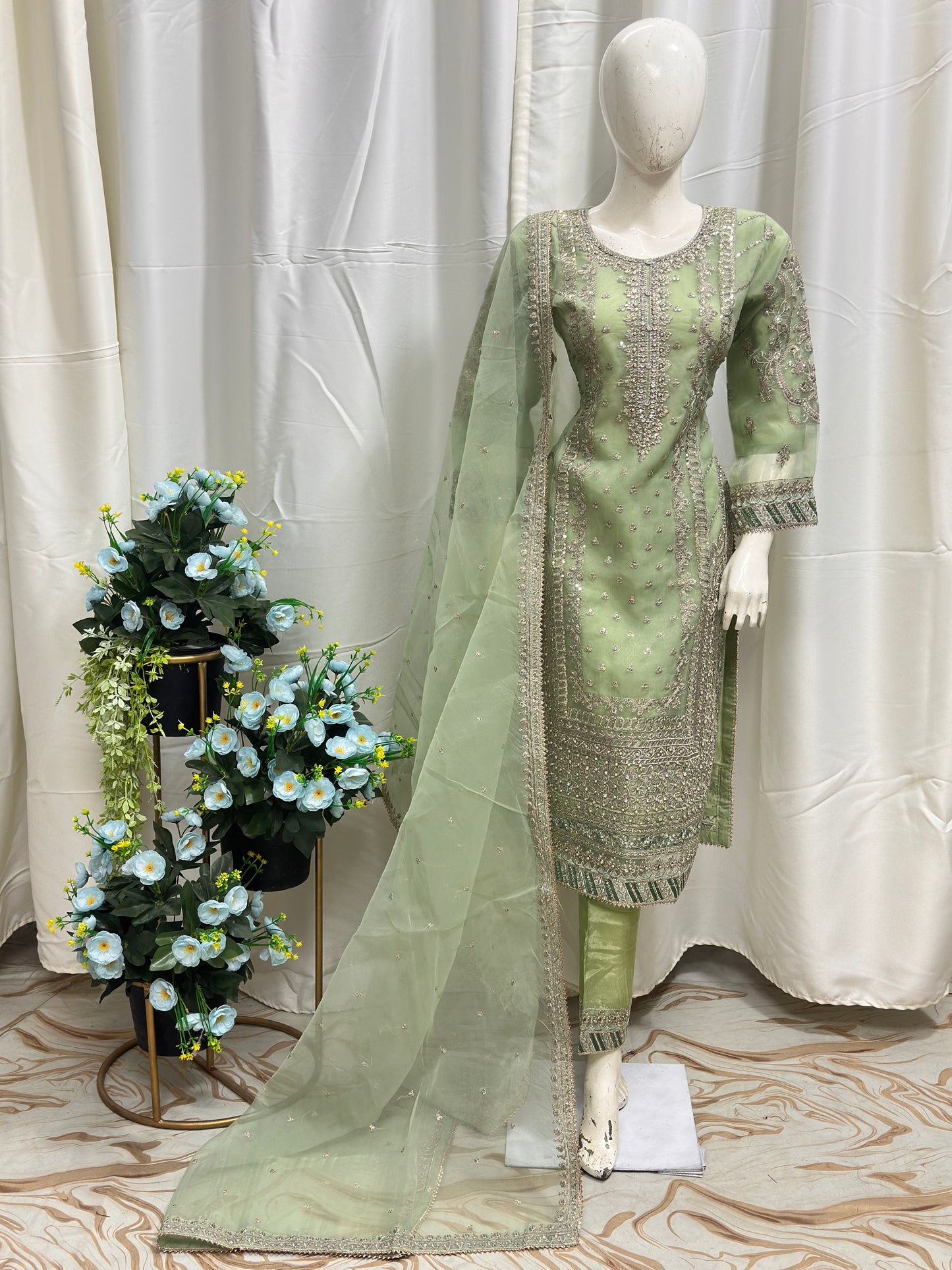 SG2164 Organza Pista