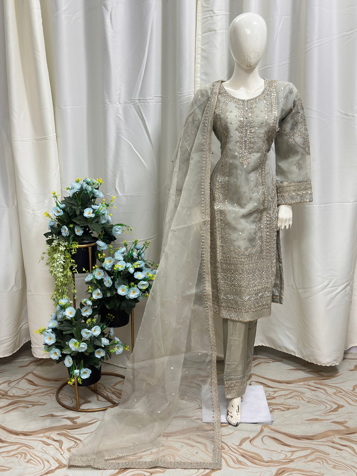 SG2164 Organza Lite Gray