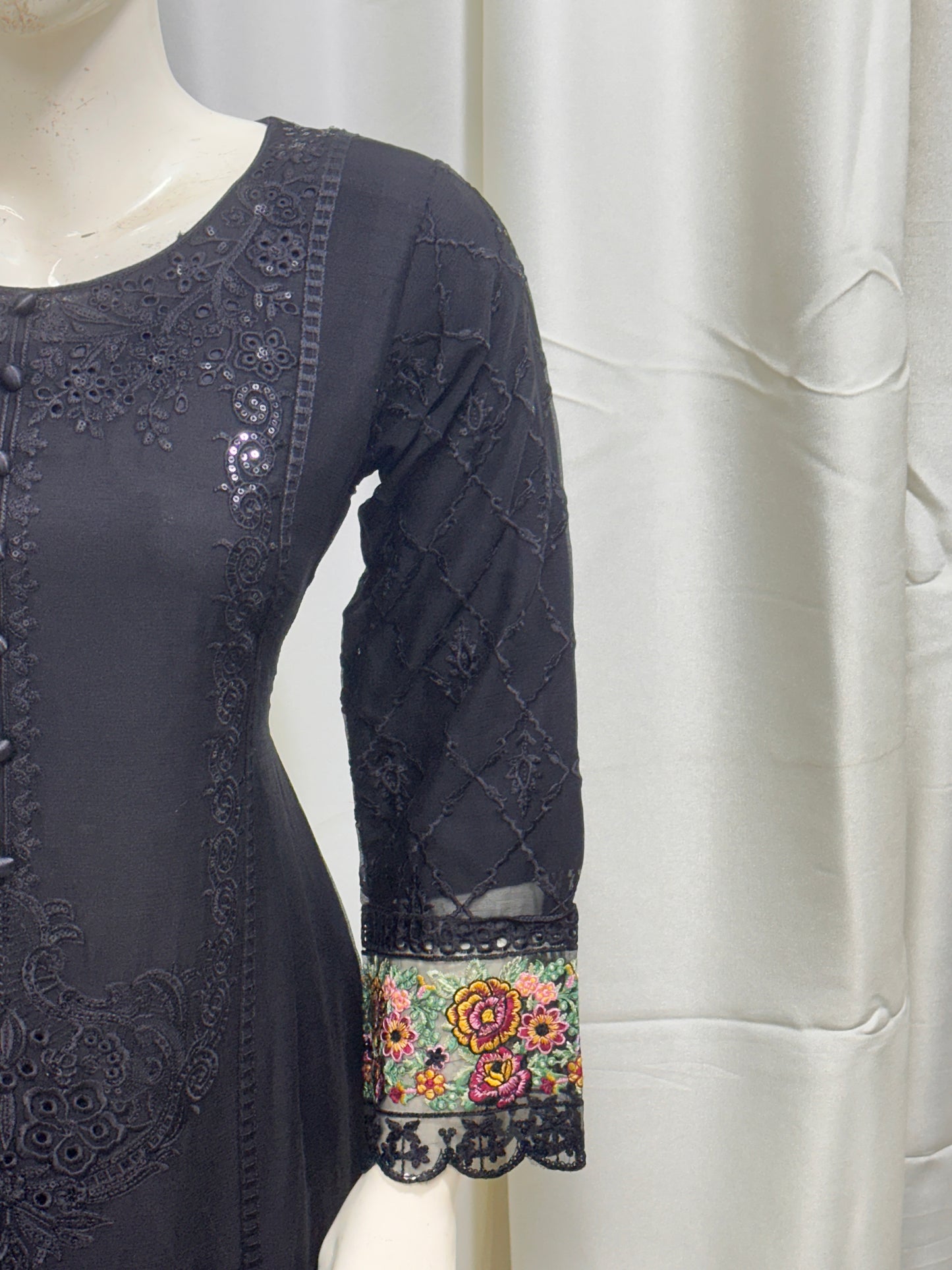 SG001 Chiffon Black