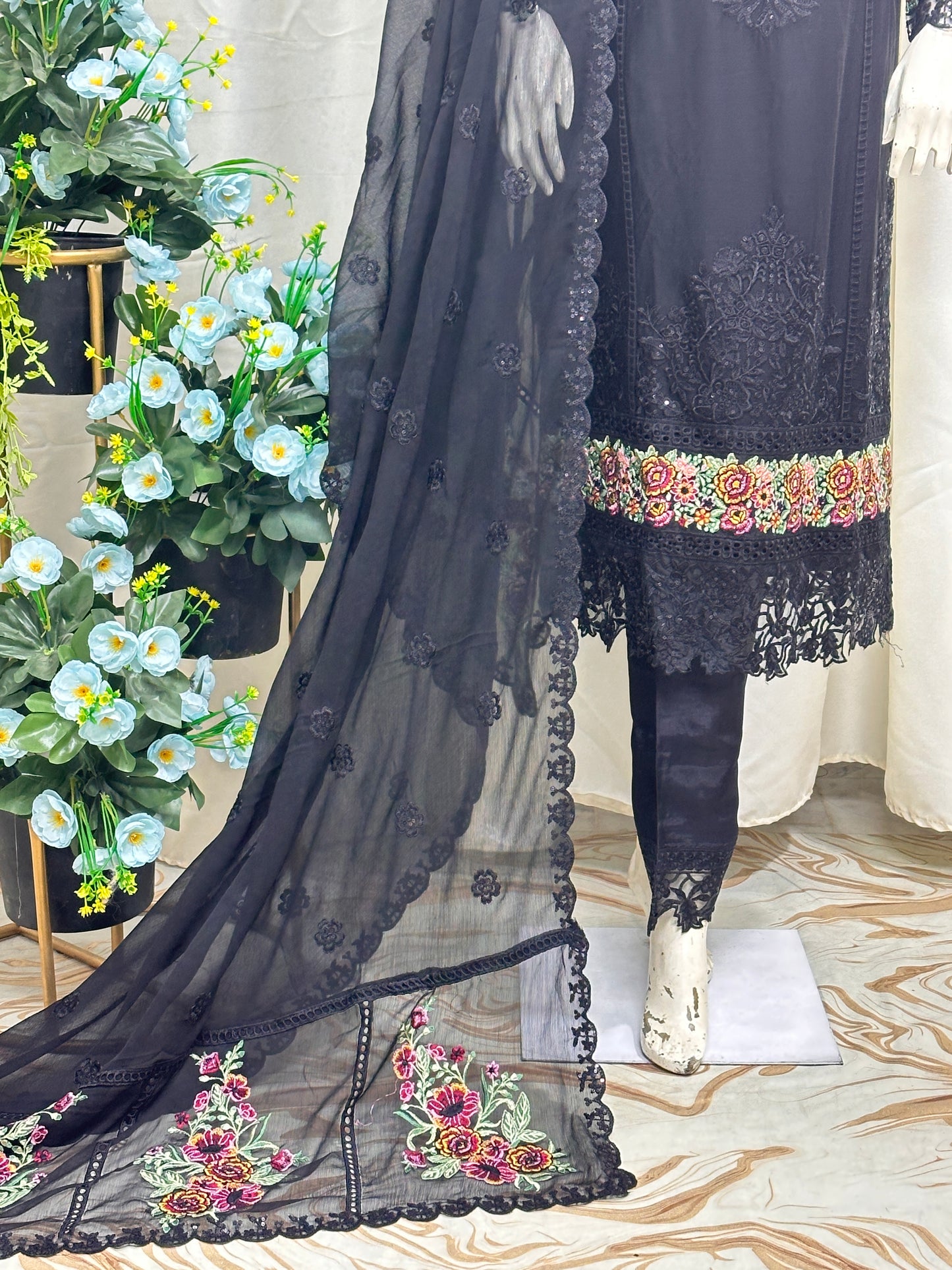 SG001 Chiffon Black