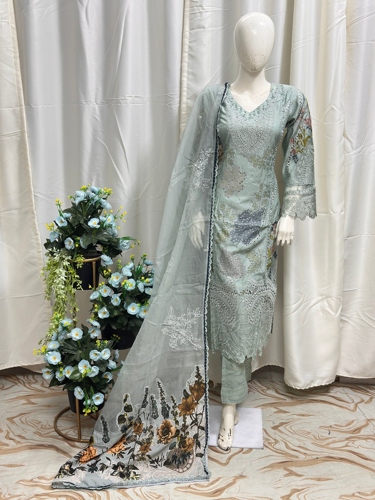 SG1478 Chikan kari Viscose Sage Green