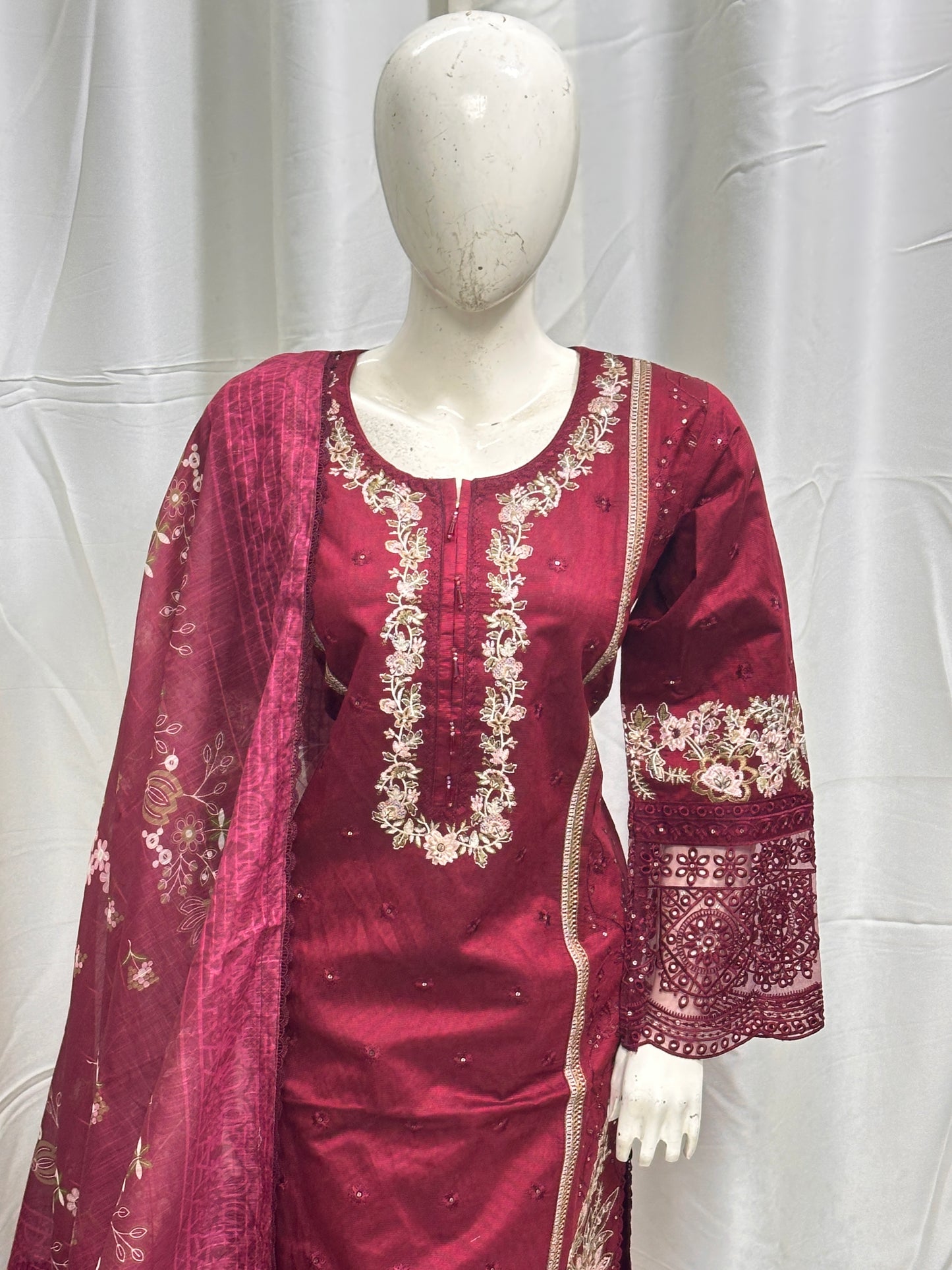 SG1160 Khaadi Mehroon