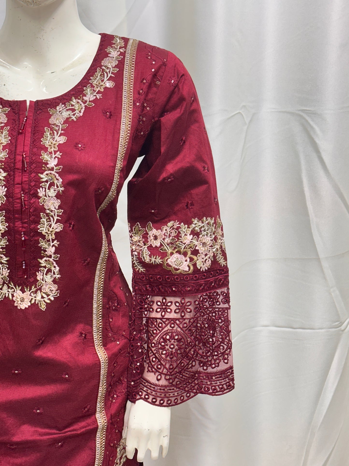 SG1160 Khaadi Mehroon