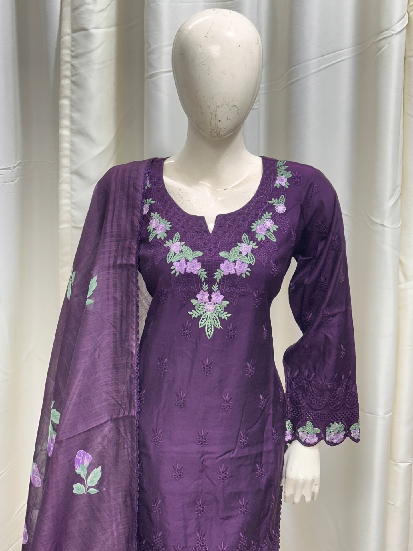 SG1105 Viscose Purple