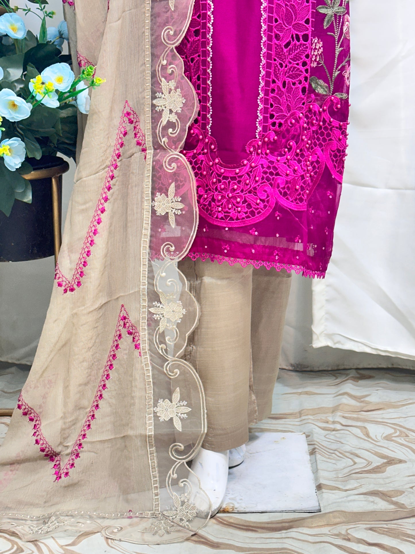 B1814 Tai&dai  Beige Shocking Pink