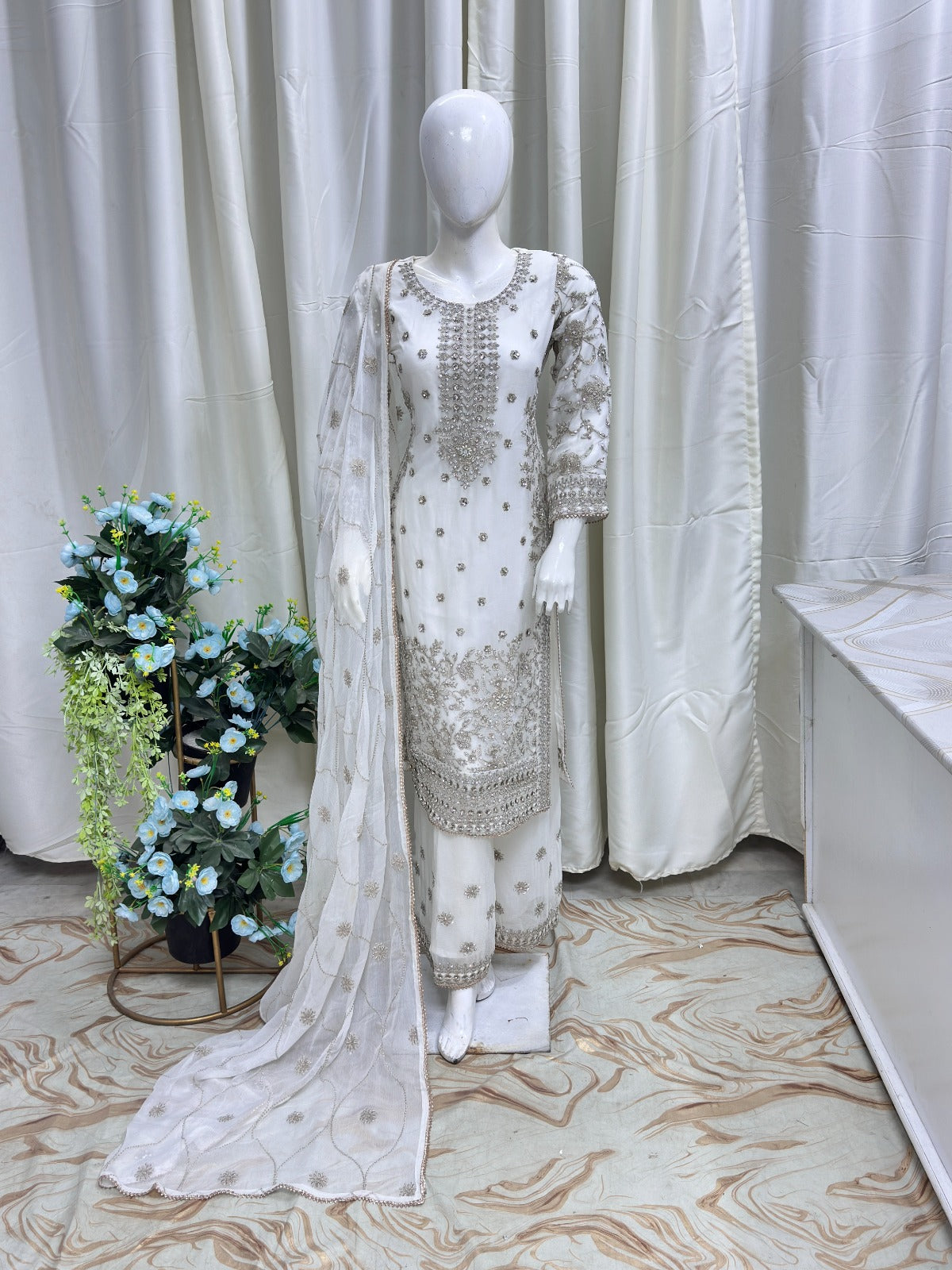 SG1211 Chiffon White