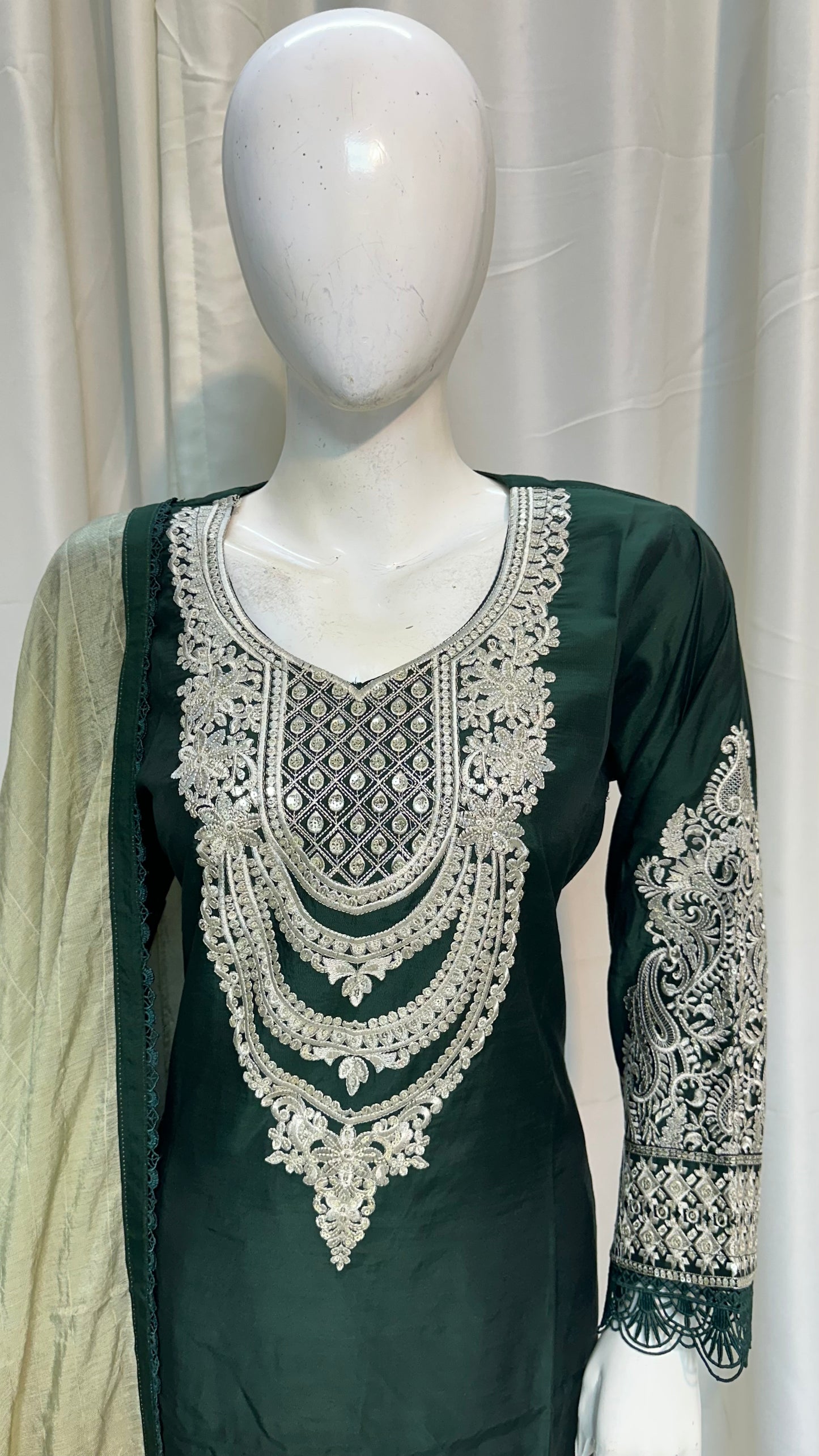 SG1001 Viscose Bottle Green