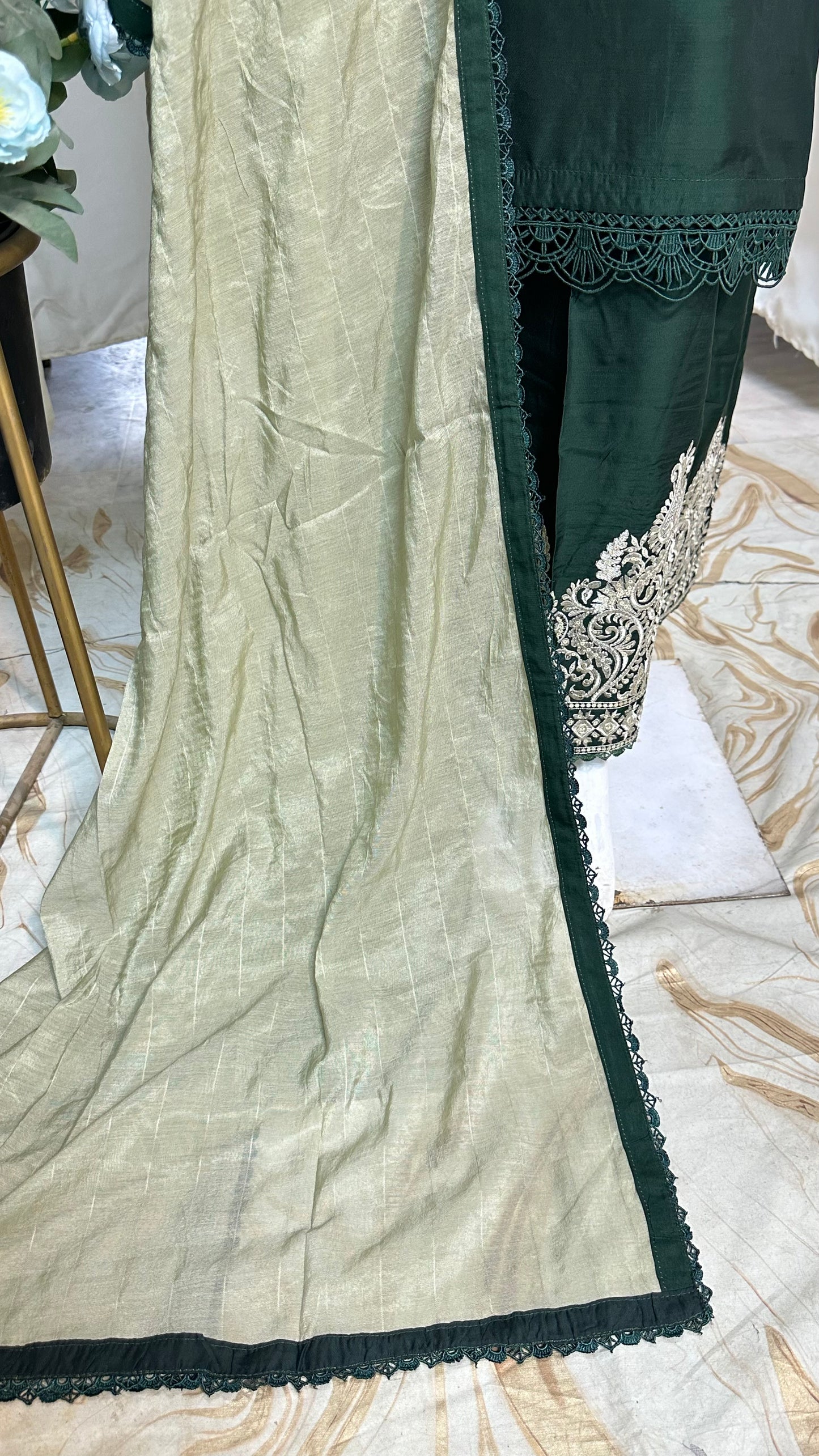 SG1001 Viscose Bottle Green