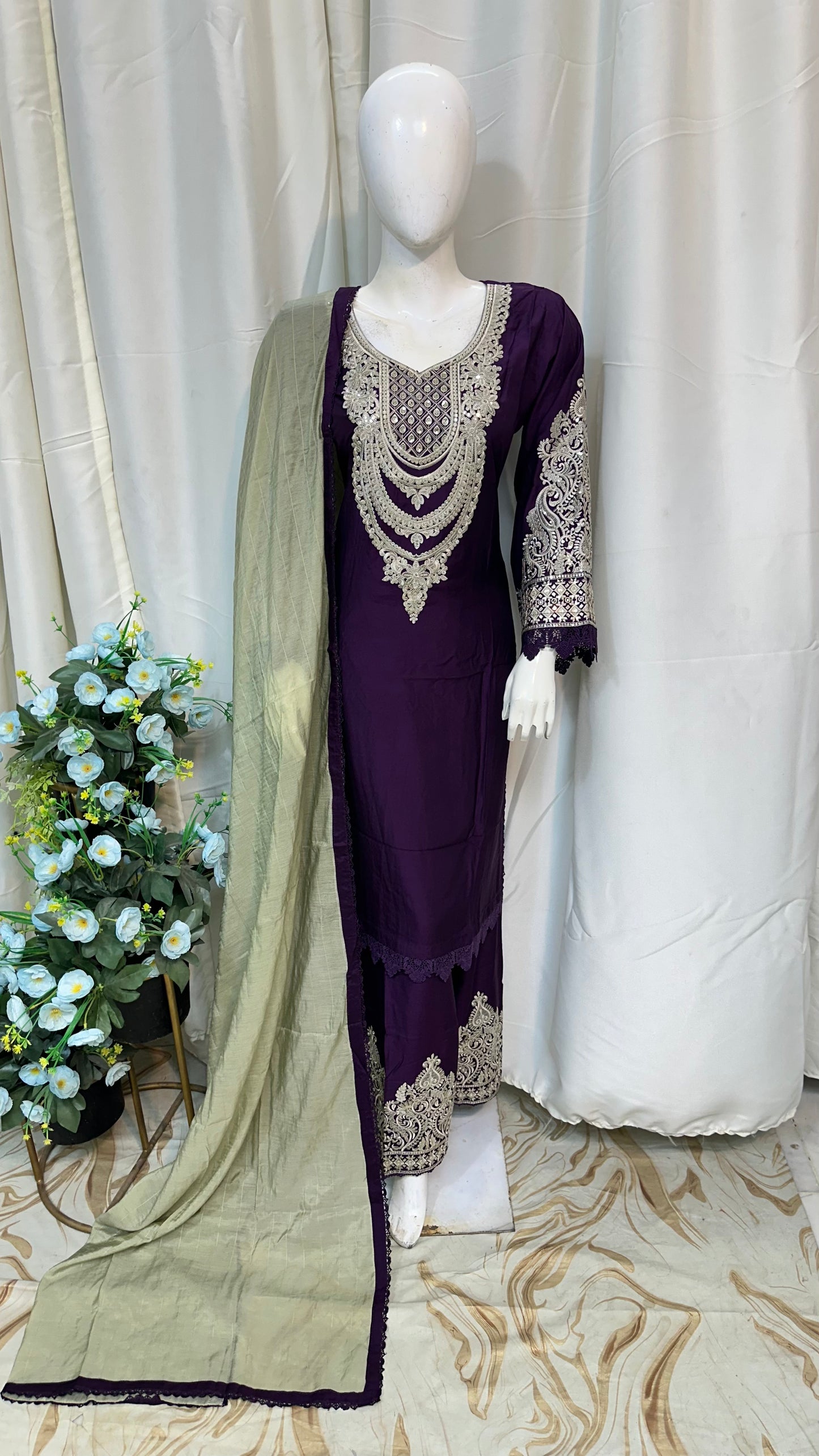 SG1001 Viscose Purple