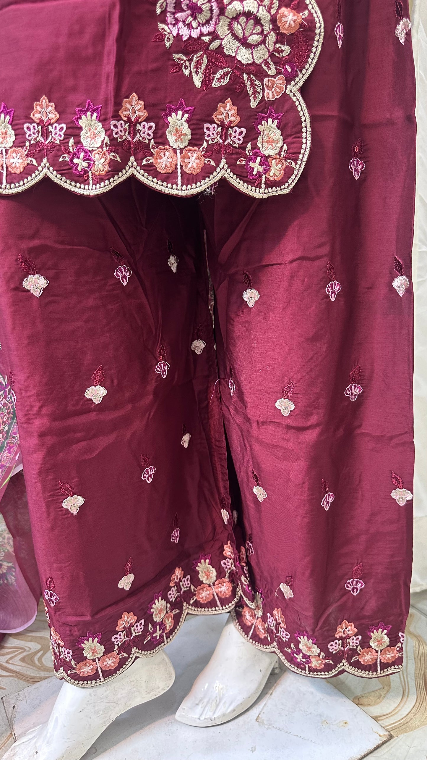 SG6482 Viscose Red