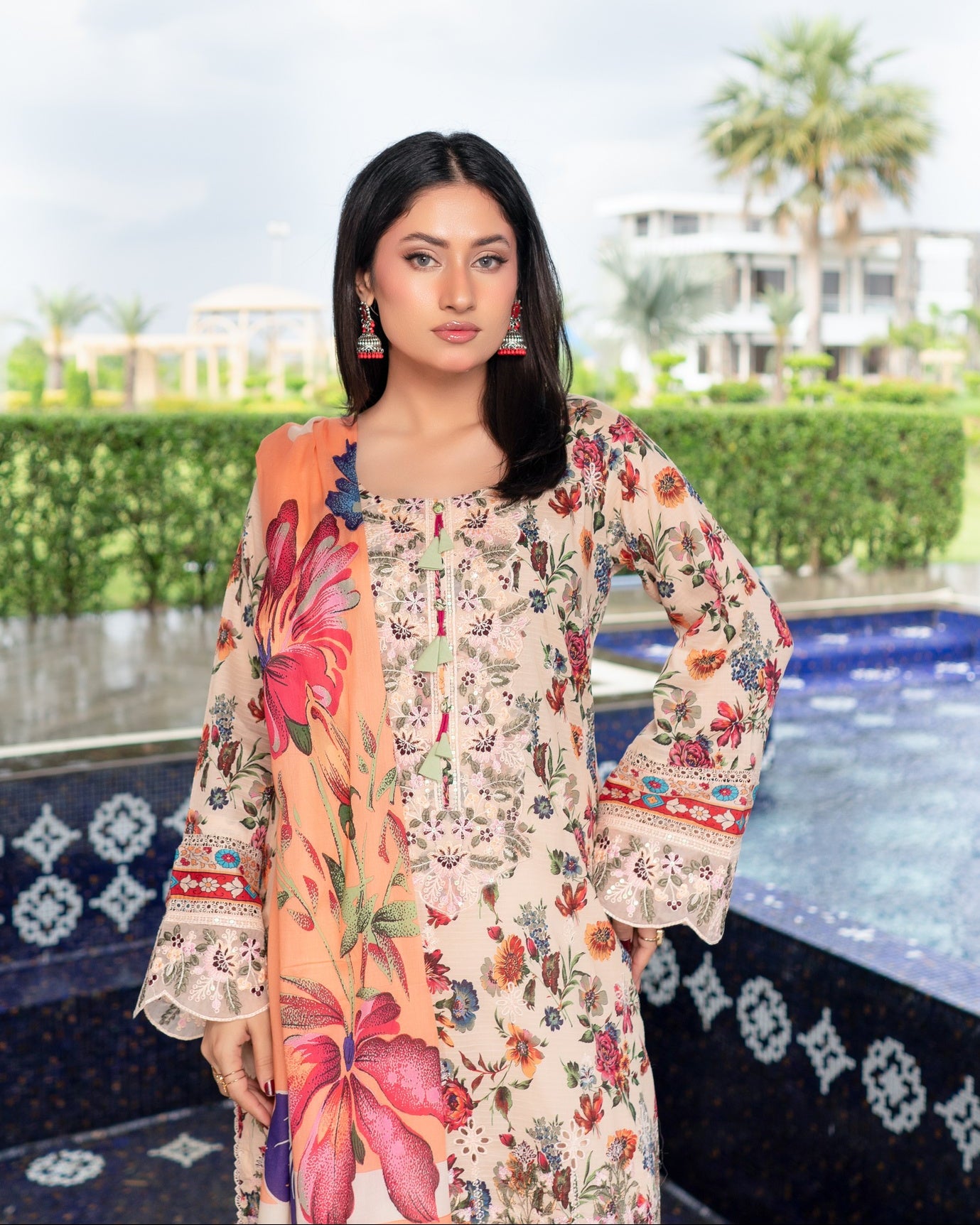 Munira Lawn Cream