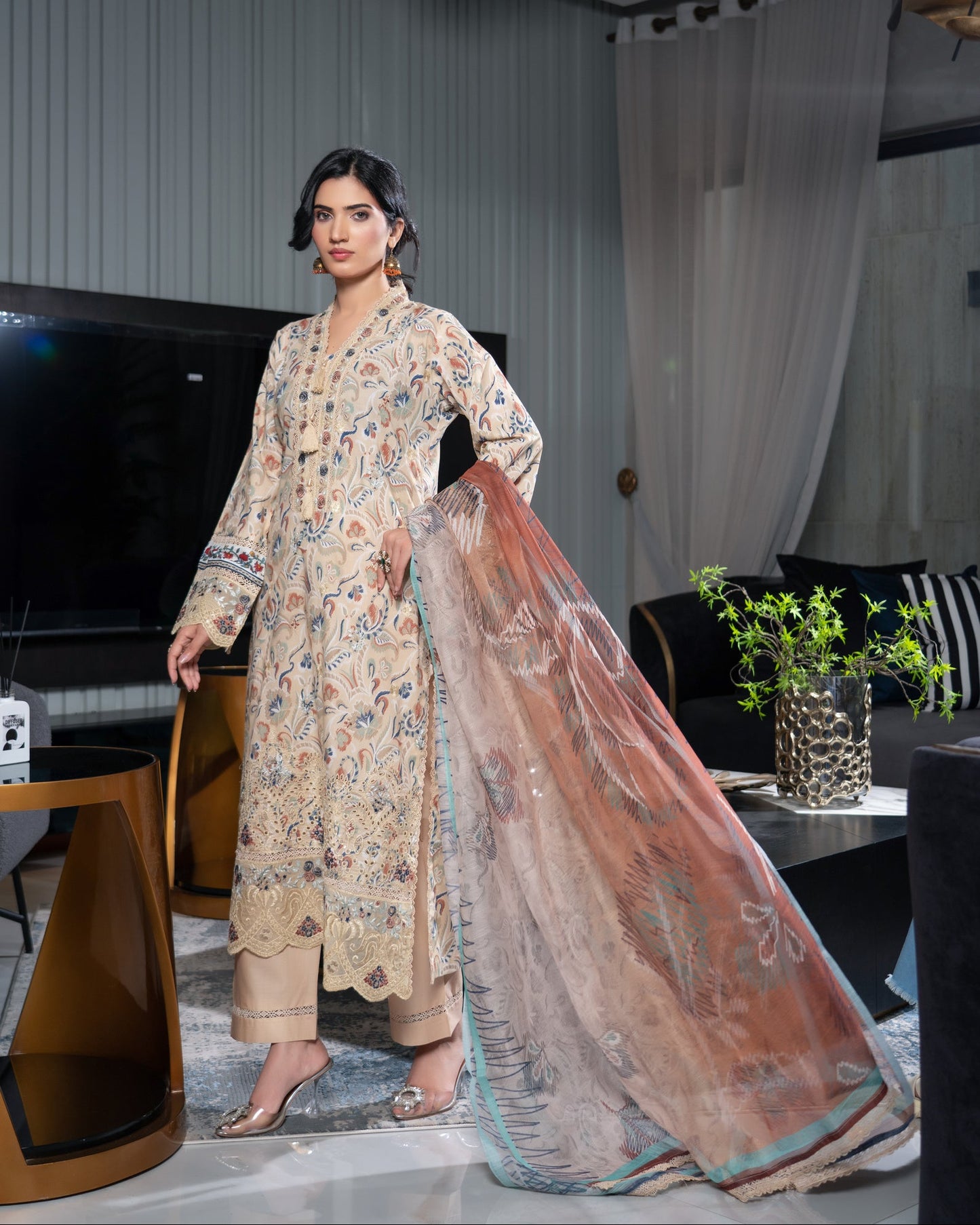 Munira Lawn Skin