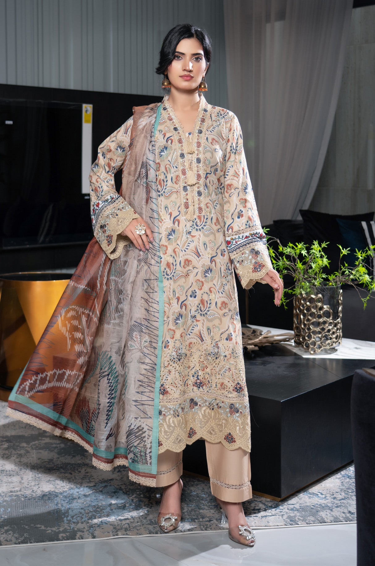 Munira Lawn Skin