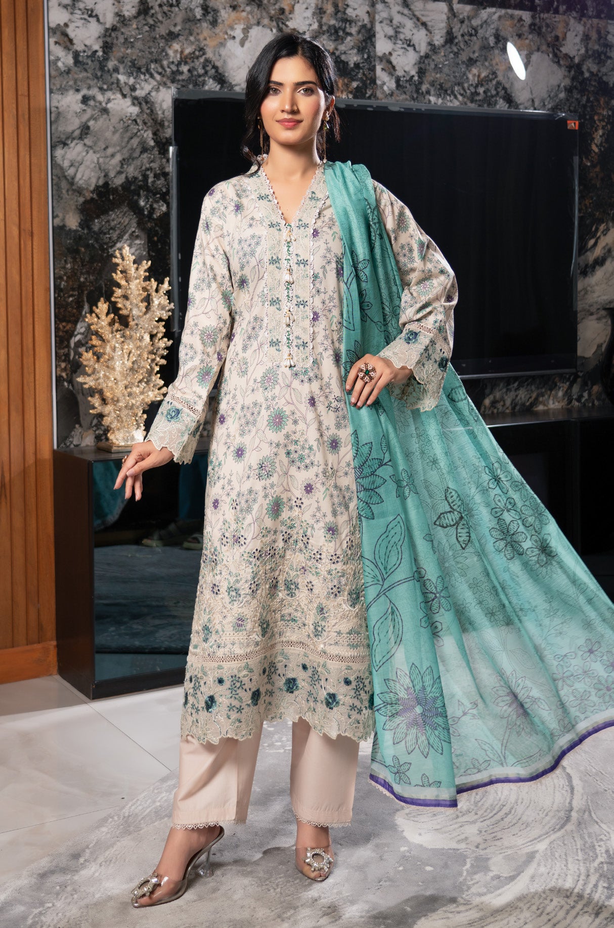 Munira Lawn Dark Dray (Copy)