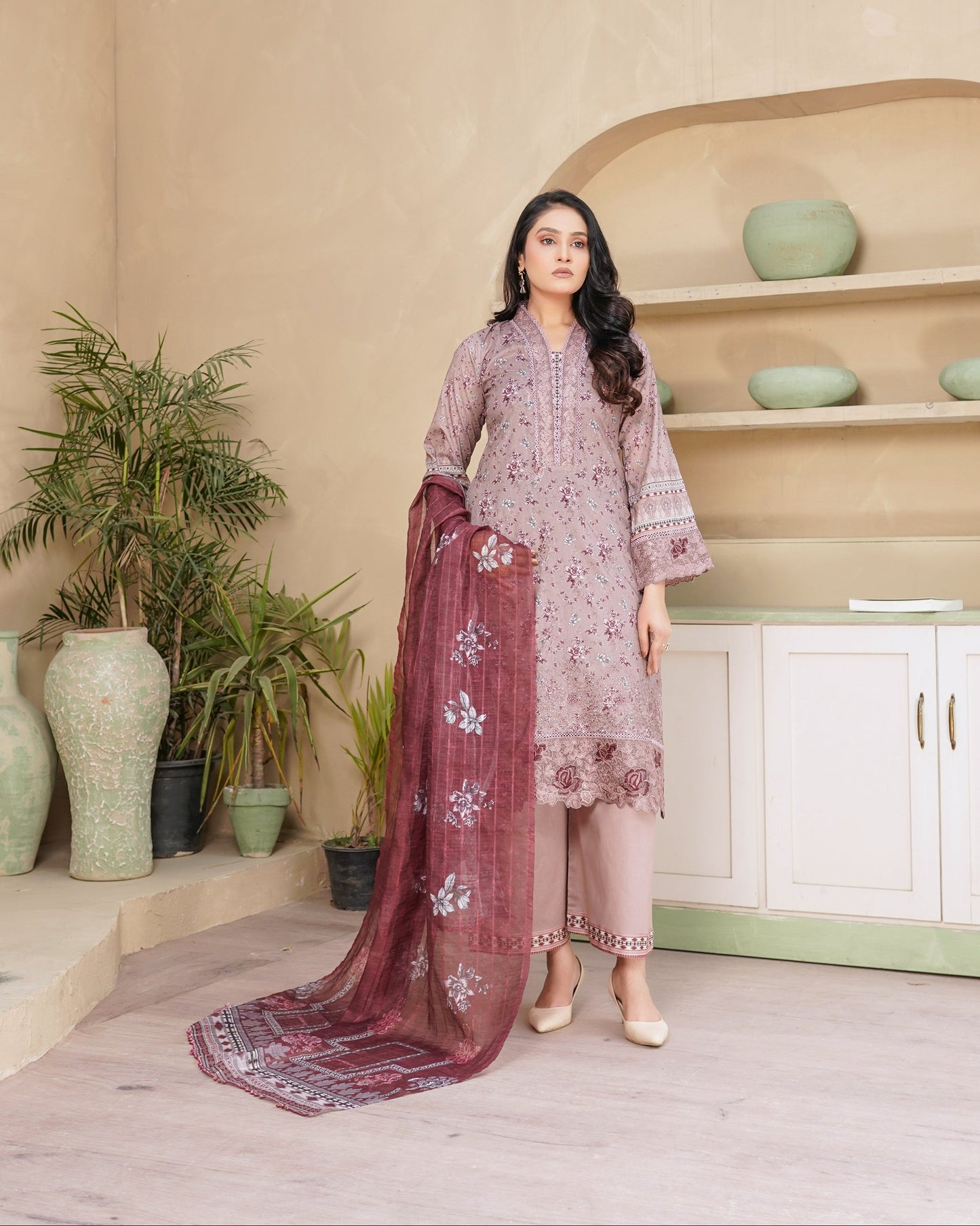 SG2401  Munira Noor vol Lawn Rose Pink