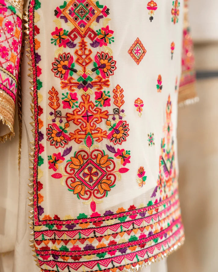 KC Hayat 492 Chalk White