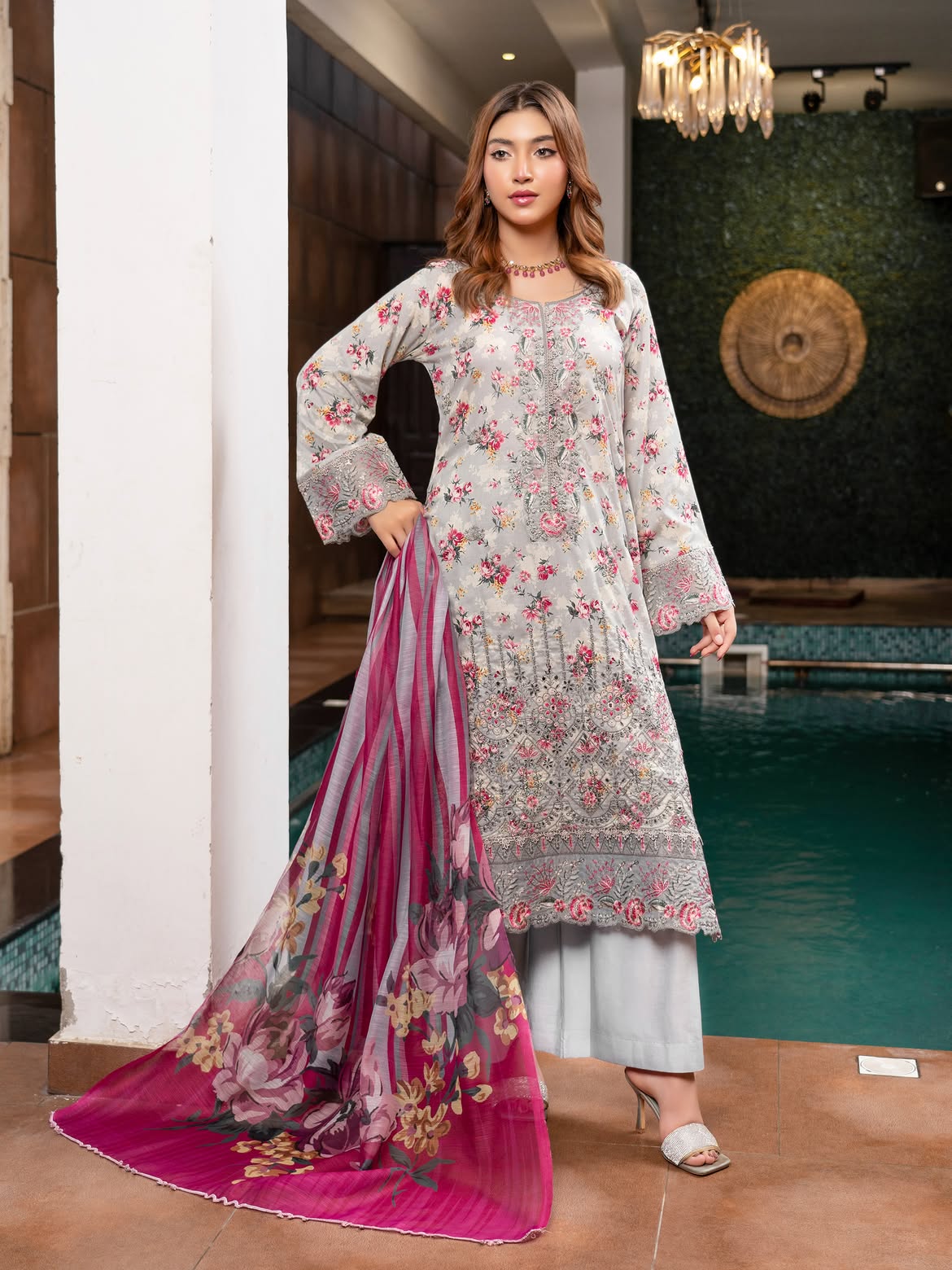 Munira Lawn Shirt Light Grey