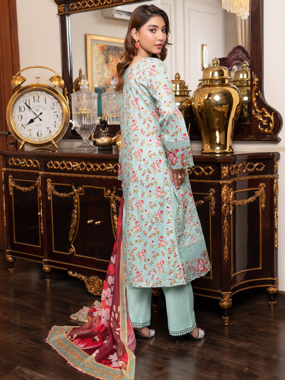 Munira Lawn Shirt Frozi