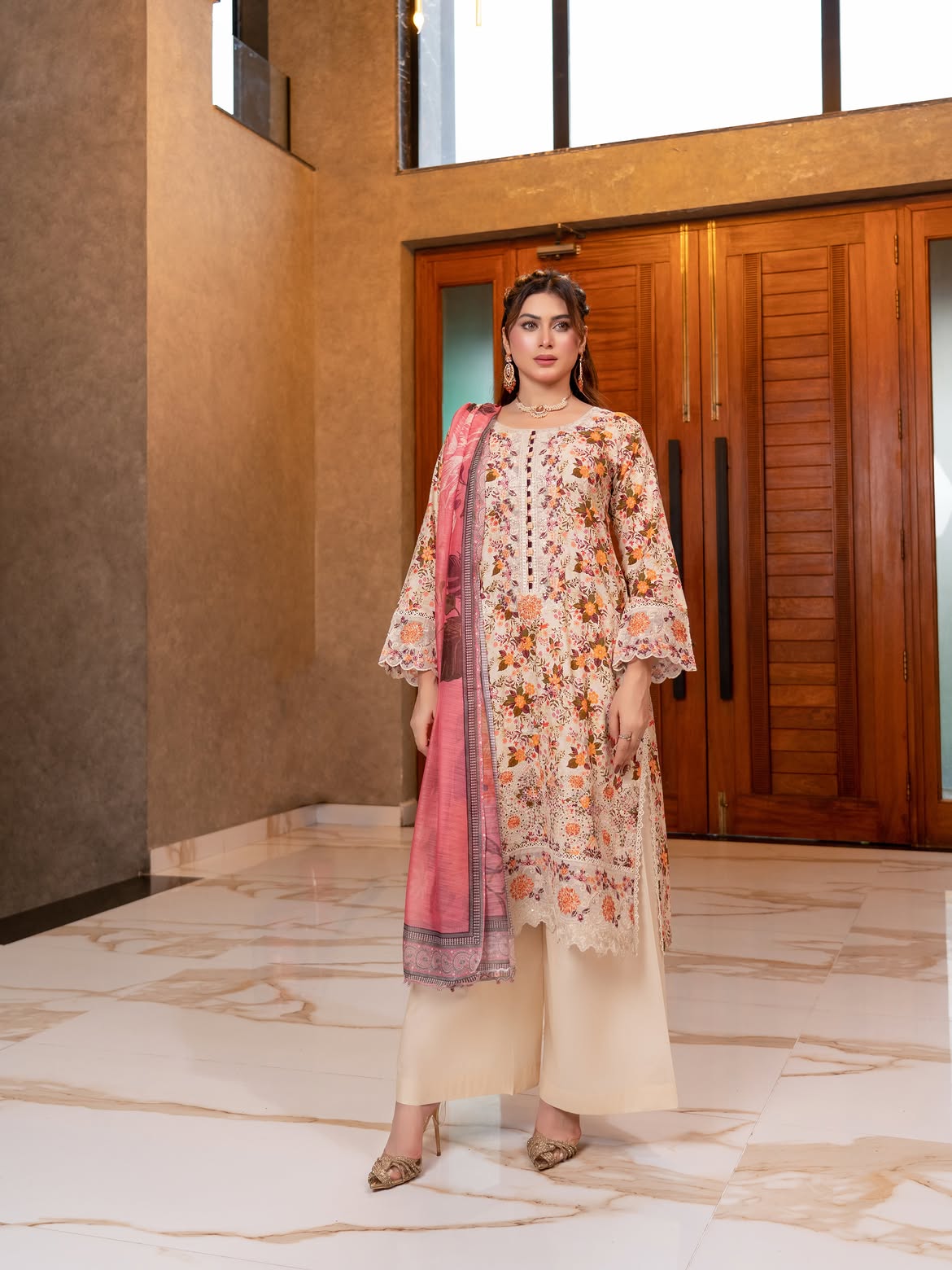 Munira Lawn Shirt Cream