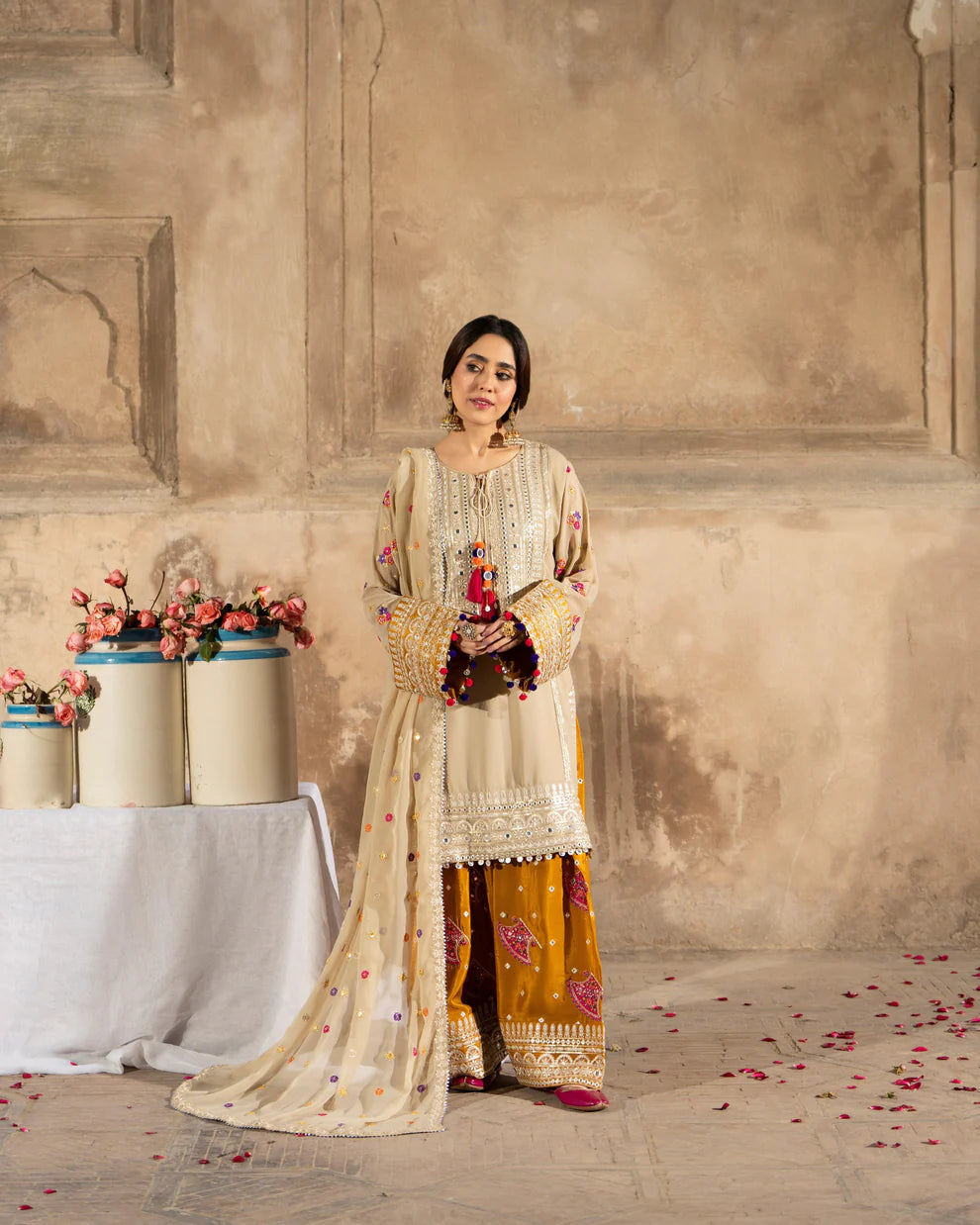 Karma Saj Dhaj 526 Beige & Mustard