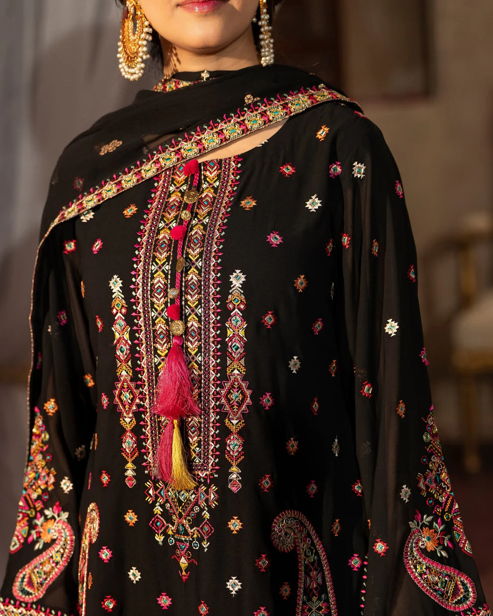 Karma Saj Dhaj 522 Jet Black