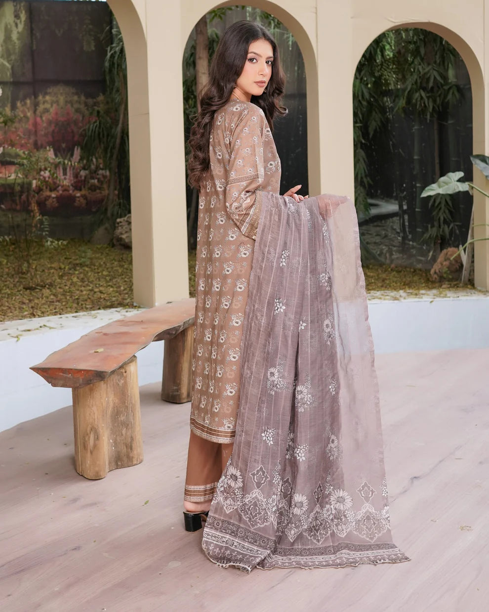 SG2401  Munira Noor vol Lawn Brown