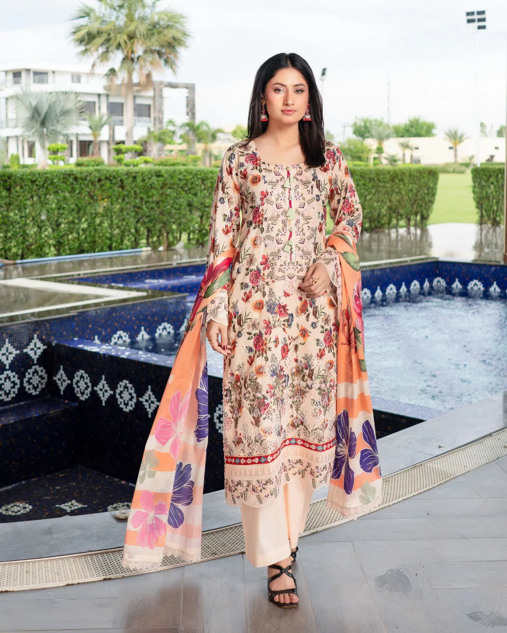 Munira Lawn Cream