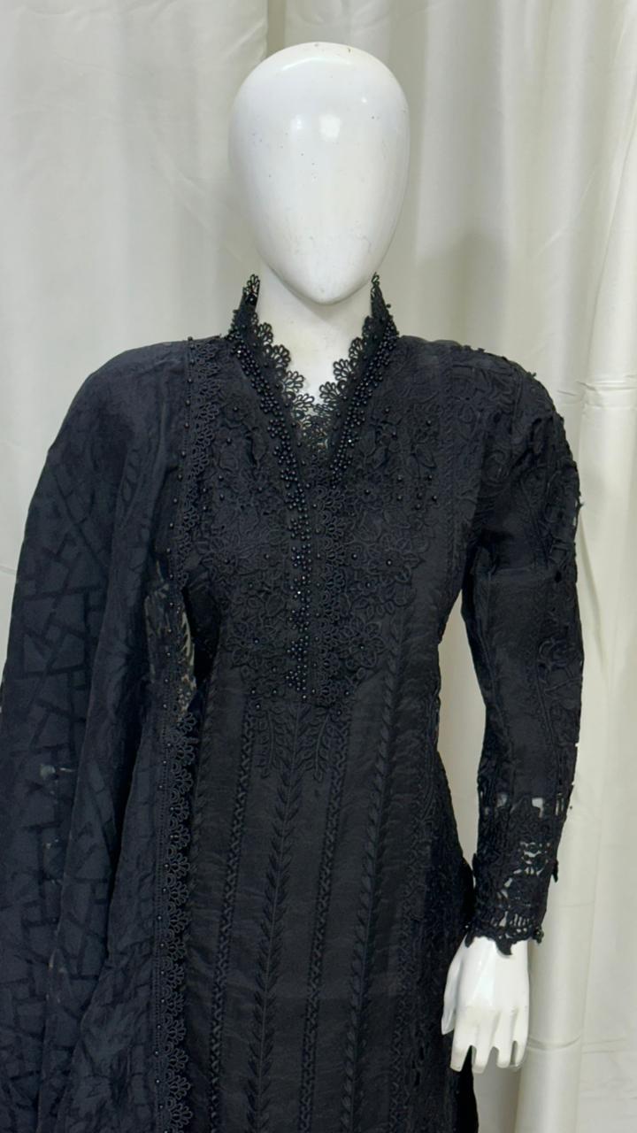 SG2573 Organza Black