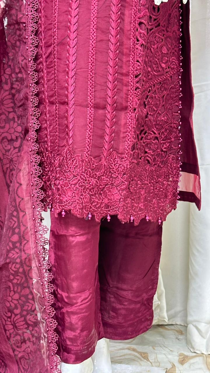 SG2573 Organza Mehroon