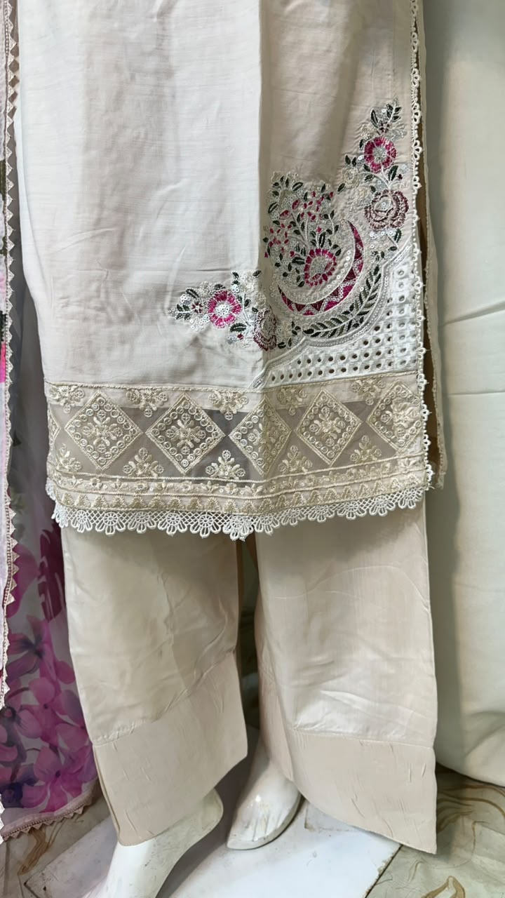 SG2637 Viscose Skin