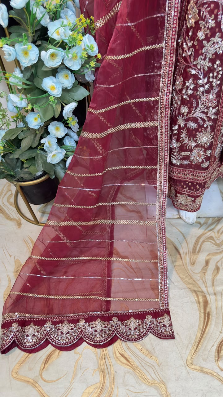 FG145 Gown Style Maxi Mehroon