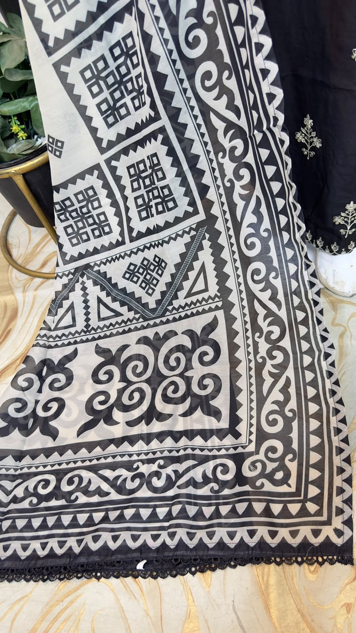 SG729 Viscose Black