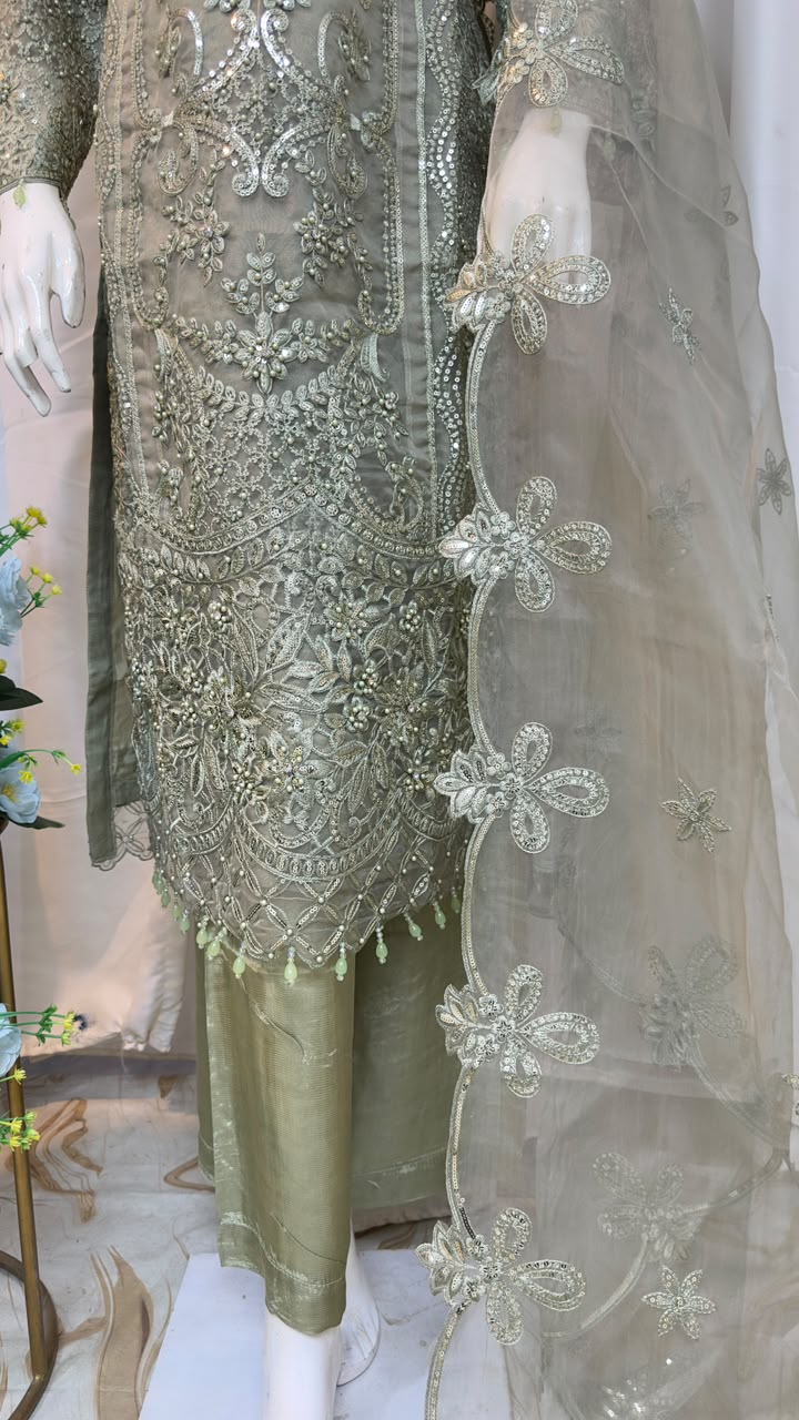 SG739 Organza Pista